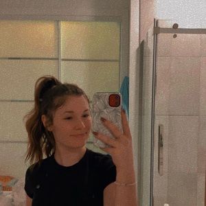 Meet your Posher, Anna-kim